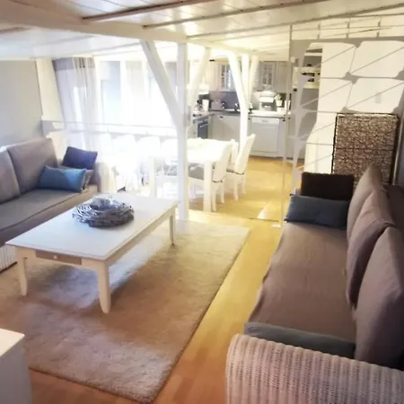 One Apartment *